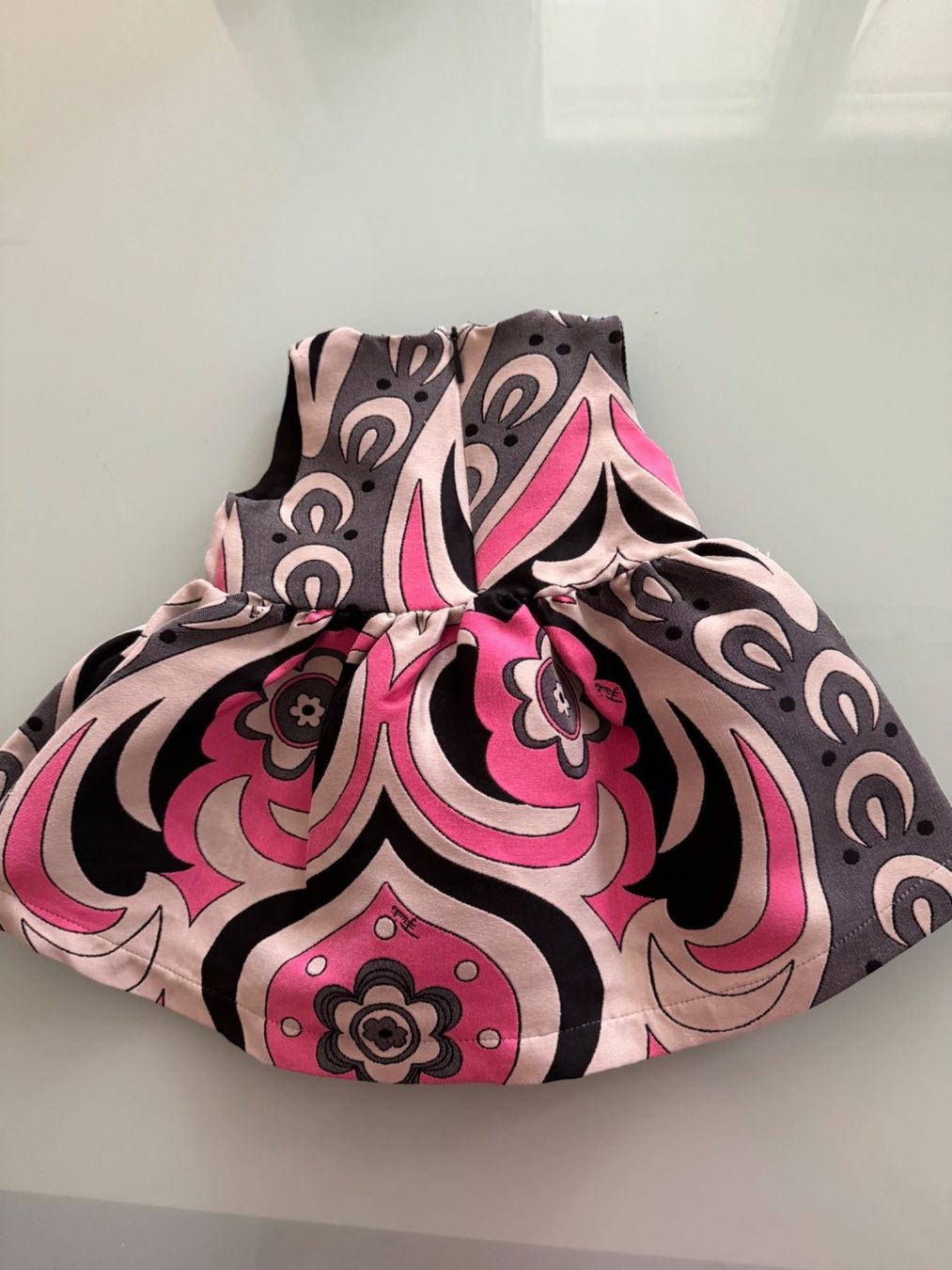 Vestiti & Gonne: Emilio Pucci Midikleid 3 Monate NEU!! – Nuovo e nell'imballaggio originale da Horgen venduto da Hotrova448 1