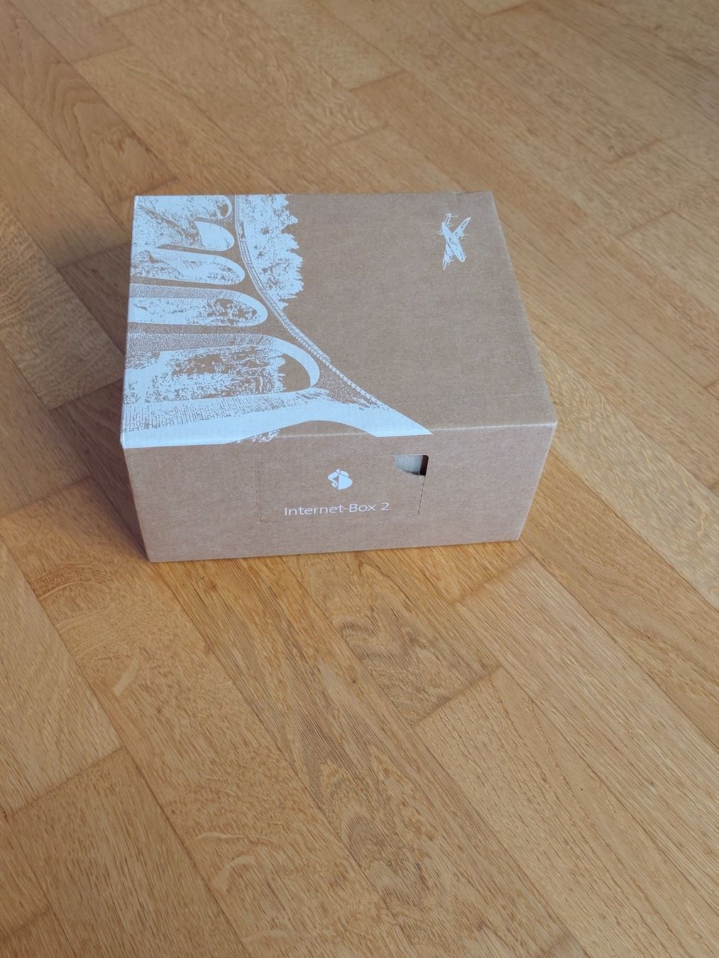 Swisscom Modem & Router: Swisscom Internet Box 2 Neu OVP. Ohne Ethernet Kabel. – Usato da Biel/Bienne venduto da taureau03 1