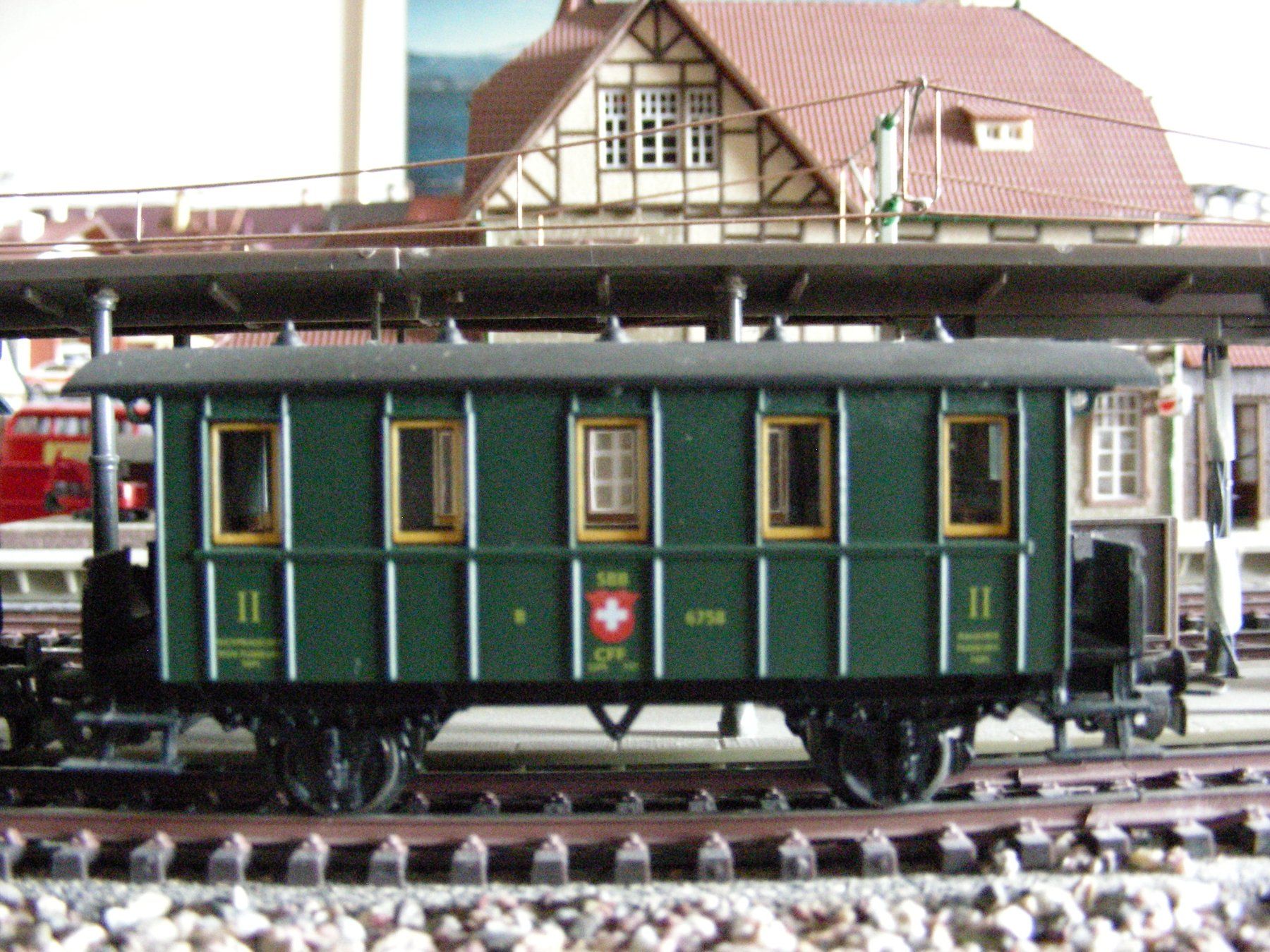 Märklin Modelleisenbahnen: Märklin rame de wagon ancien – Gebraucht aus Villars-Burquin von Rodjeurs