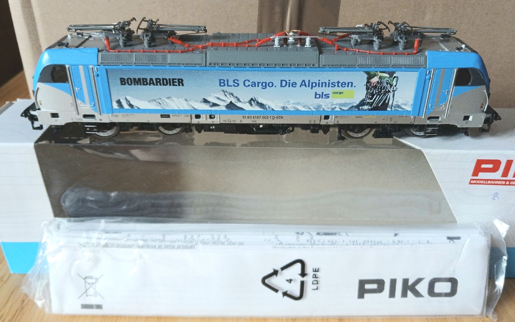Piko Modellini di ferrovie: PIKO 51563 Ho - BR 187 Railpool BLS "DIGITALE" – Usato da Moutier venduto da 2CC2.3402