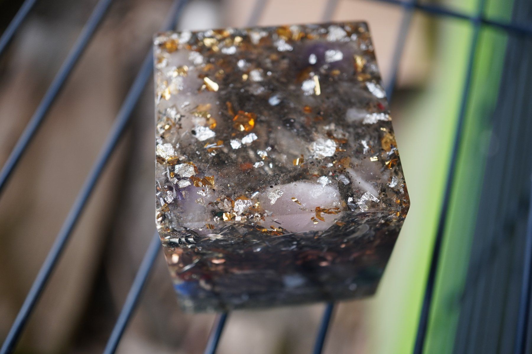 Pietre preziose: Orgonit Orgonite Würfel  Swiss  Made 50mm – Nuovo e nell'imballaggio originale da Eschenbach SG venduto da craniums 3