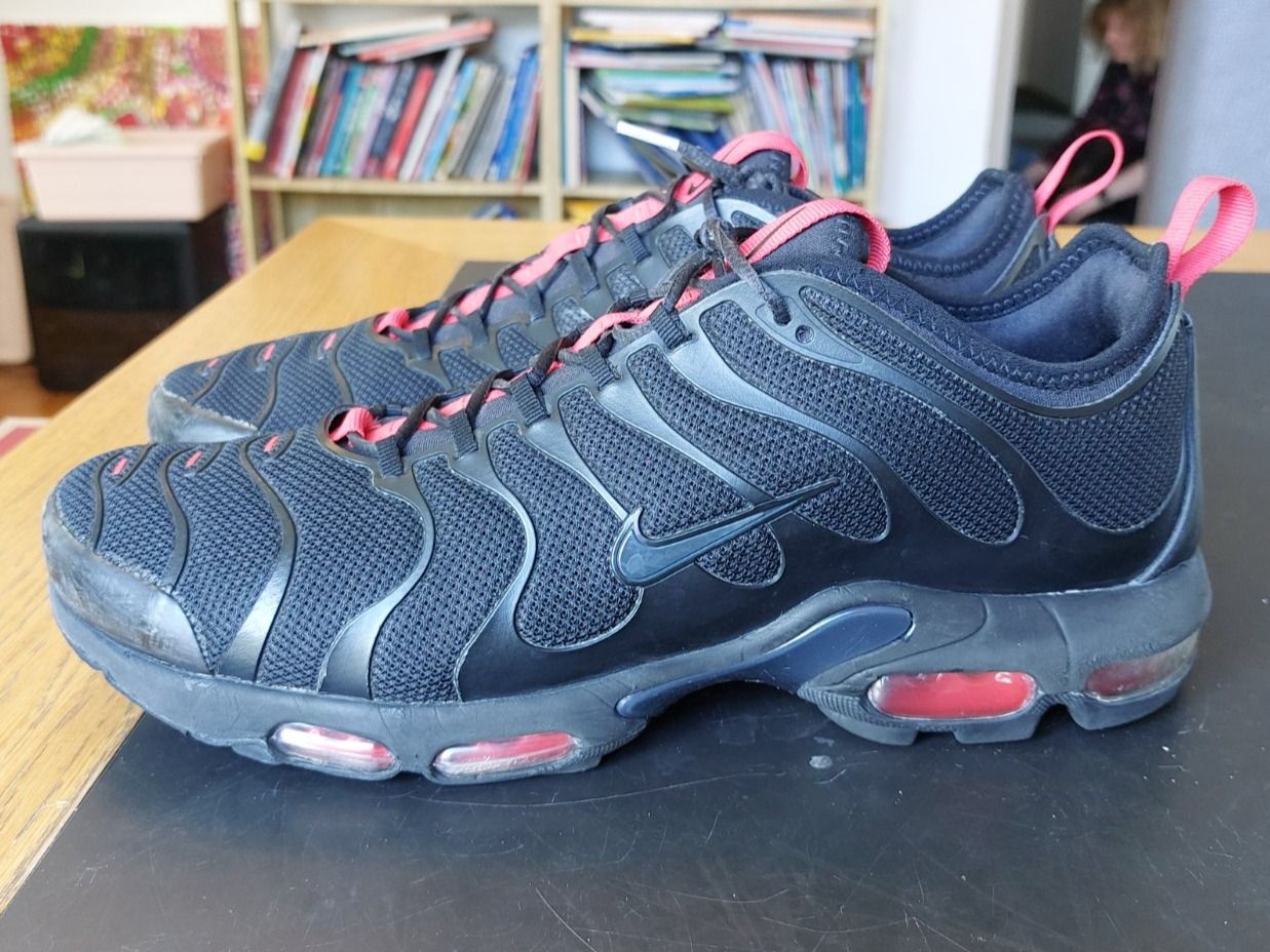Nike Herrenschuhe: Nike TN  Air Max Plus  gr 44 schwarz – Gebraucht aus Wallisellen von