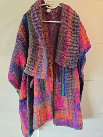 NEU! Strickjacke bunt grob gestrickt mit Knopf aus Boutique