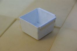 Kunststoffböxli 8 x 8 x 5 cm, hellgrau