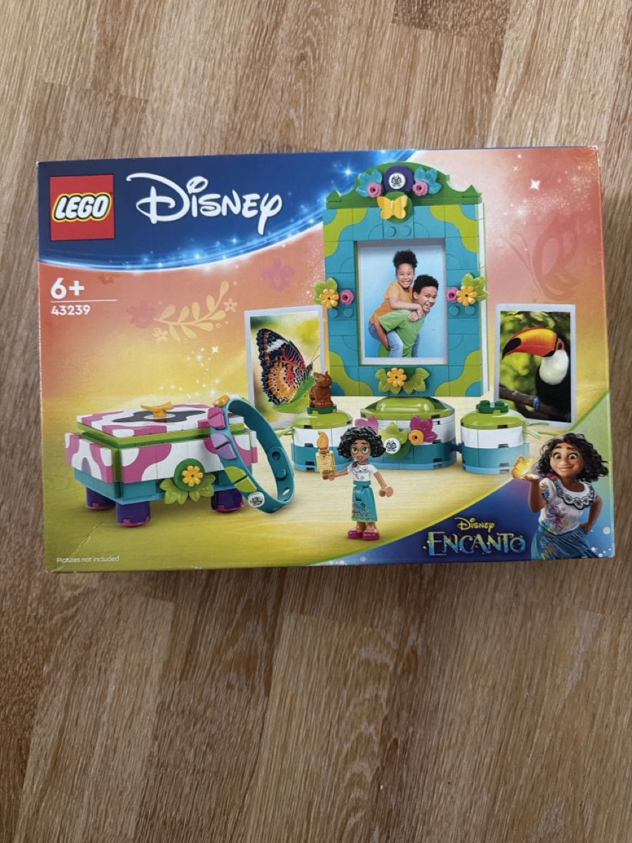 Lego Giocattoli: Lego Disney encanto set 43239 – Nuovo e nell'imballaggio originale da Kreuzlingen venduto da luc_chz6