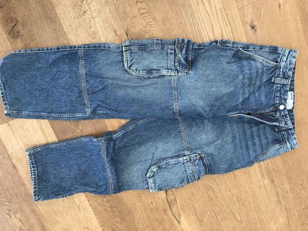Bershka Cargo Jeans Hose blau mit Taschen, Euro 36