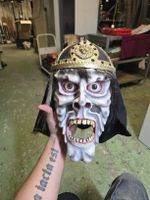 Fasnachtsmaske Larve Dämon mit Helm (D1)
