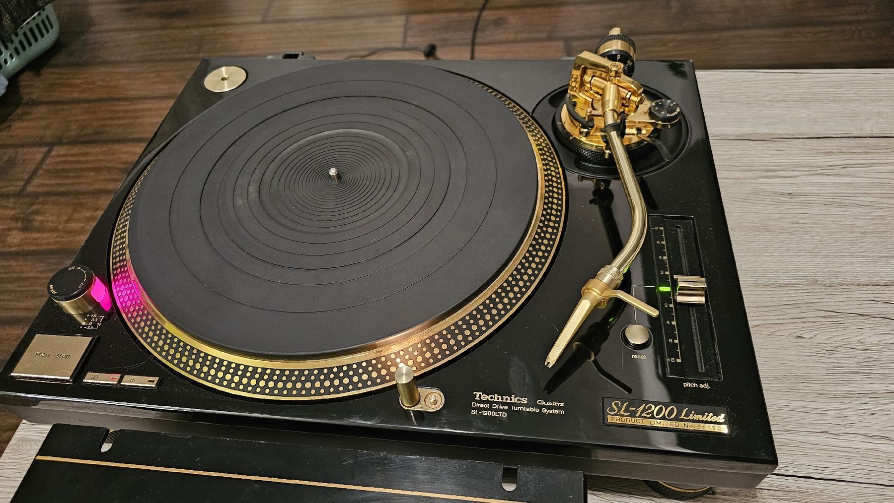 Technics Giradischi: Technics LTD SL-1200 GOLD + Mixer – Usato da Naters venduto da Tim.schny 2