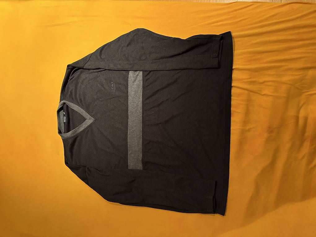 Pullover & Sweatshirts: Hugo Boss Pullover – Gebraucht aus Blumenstein von pzb_pc57