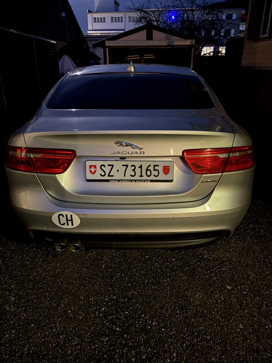 Jaguar Automobili: Jaguar XE – Usato da Freienbach venduto da suj_6q9h