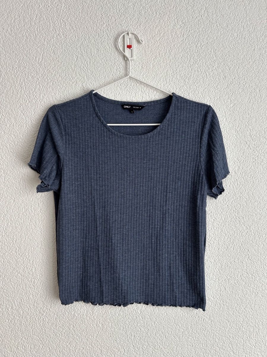 Only T-Shirts: Only T-Shirt – Gebraucht aus Chur von alles_ab_1Franken