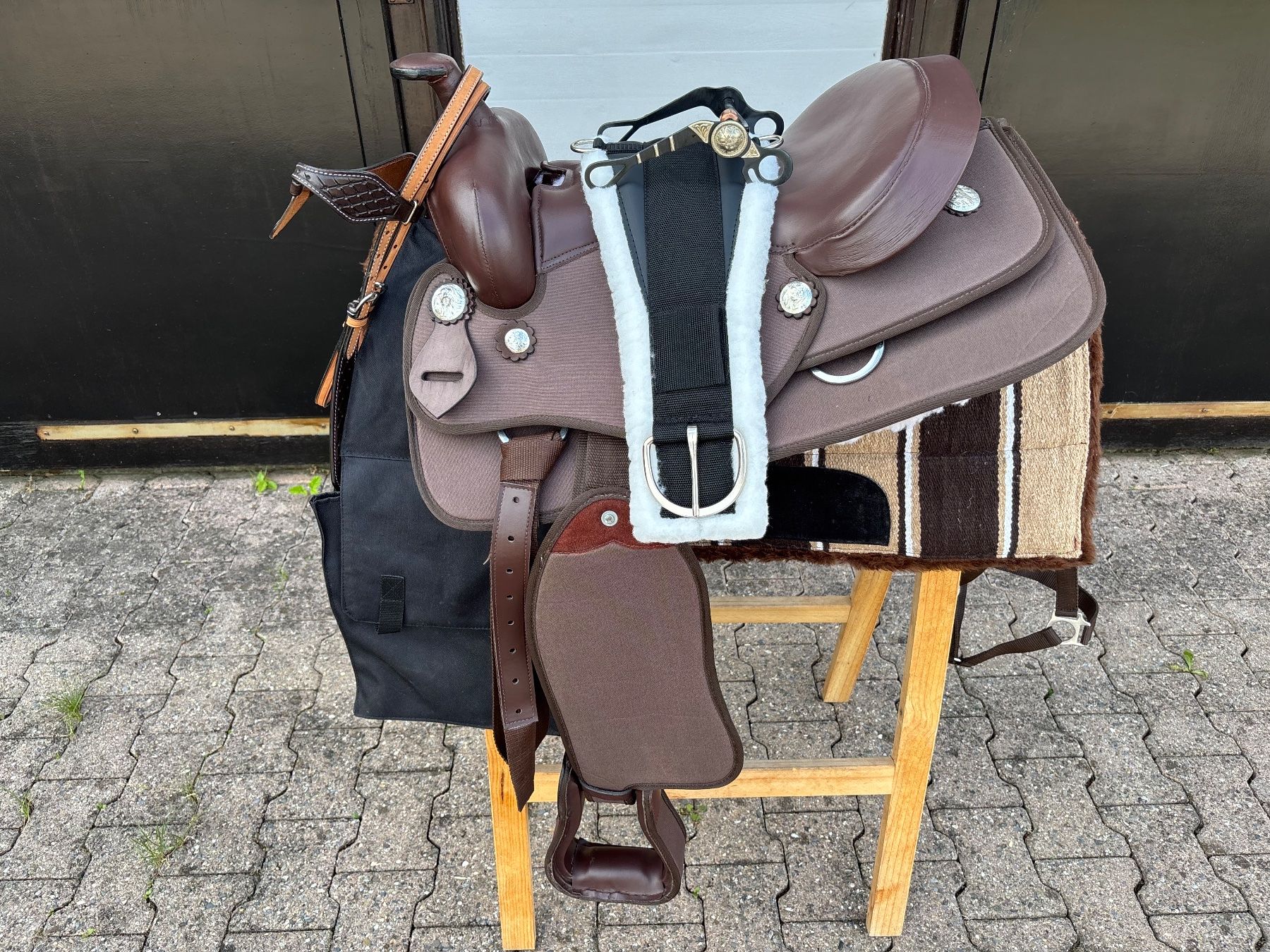 Selle & Accessori: schöner leichter Westernsattel – Usato da Feldbach venduto da Fea1