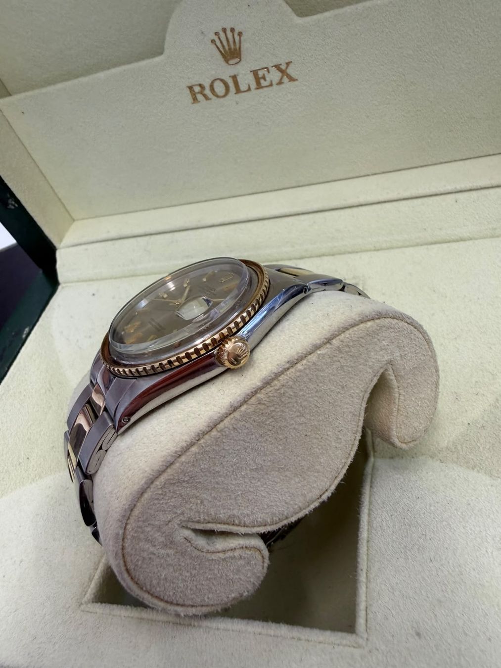 Rolex Orologi: Rolex Datejust 1625 Stahl Gold,automatic, läuft,mit Box – Usato da Glattbrugg venduto da tarnkappenbomber 2