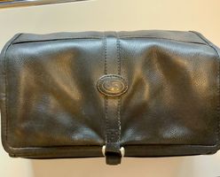 Schwarzes Leder-Kulturtäschli von HK Style