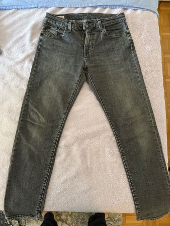 2 Levi’s Black Jeans - Long + Shorts