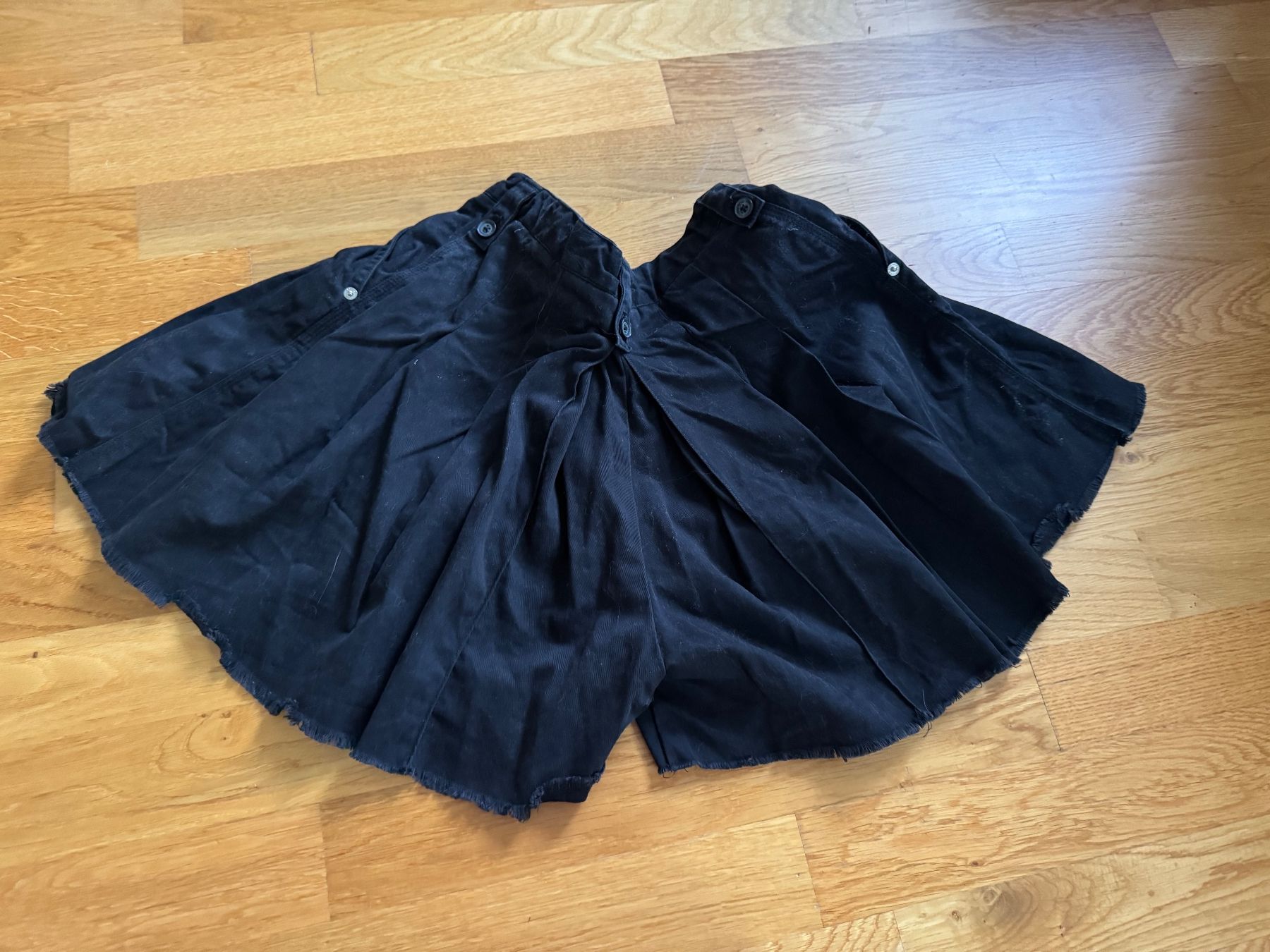 Diesel Kleiderpakete & -sets: Diesel Rock und Shirt – Gebraucht aus Zürich von froschchen79 1