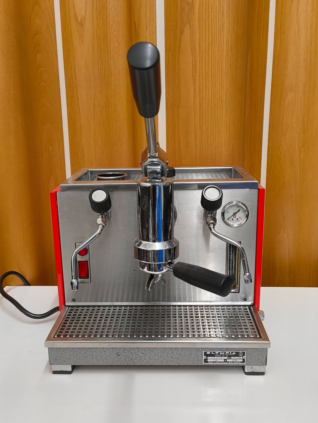 Olympia Express Kaffeemaschinen & Espressomaschinen: Super Olympia Express Club Kaffeemaschine – Gebraucht aus Zürich von Simsala-bim 1