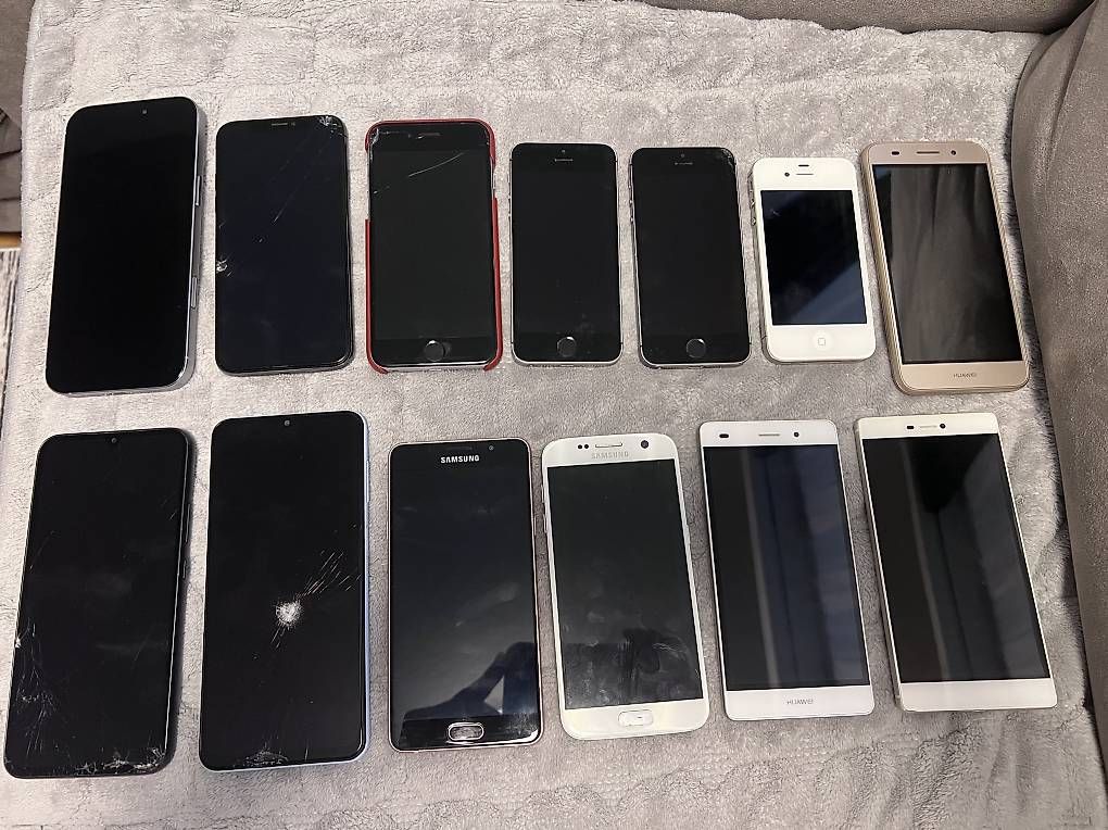 Telefoni cellulari / Smartphones: 13x Handy – Usato da Spreitenbach venduto da env_tk78