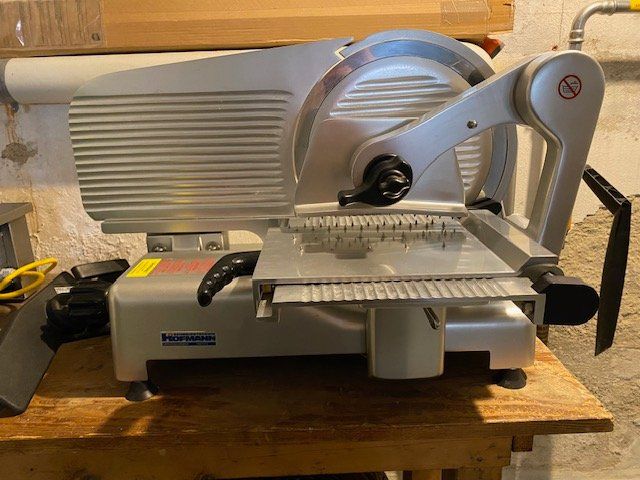 Elettrodomestici da cucina: Aufschnittmaschine Hofmann Profi – Usato da Schaffhausen venduto da dianazucca