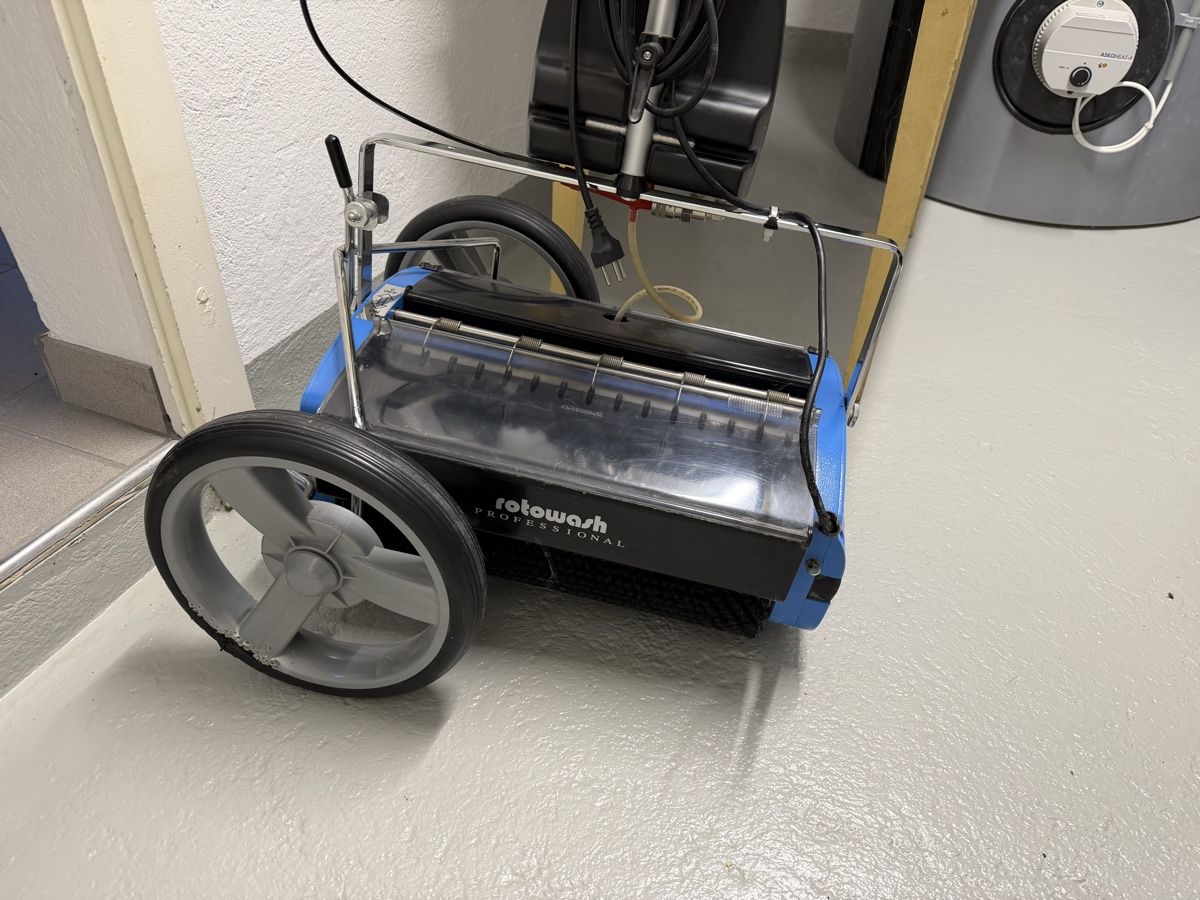 Tutte le macchine: Rotowash Professional Reinigungsmaschine  – Usato da Ennetmoos venduto da Raragon 2