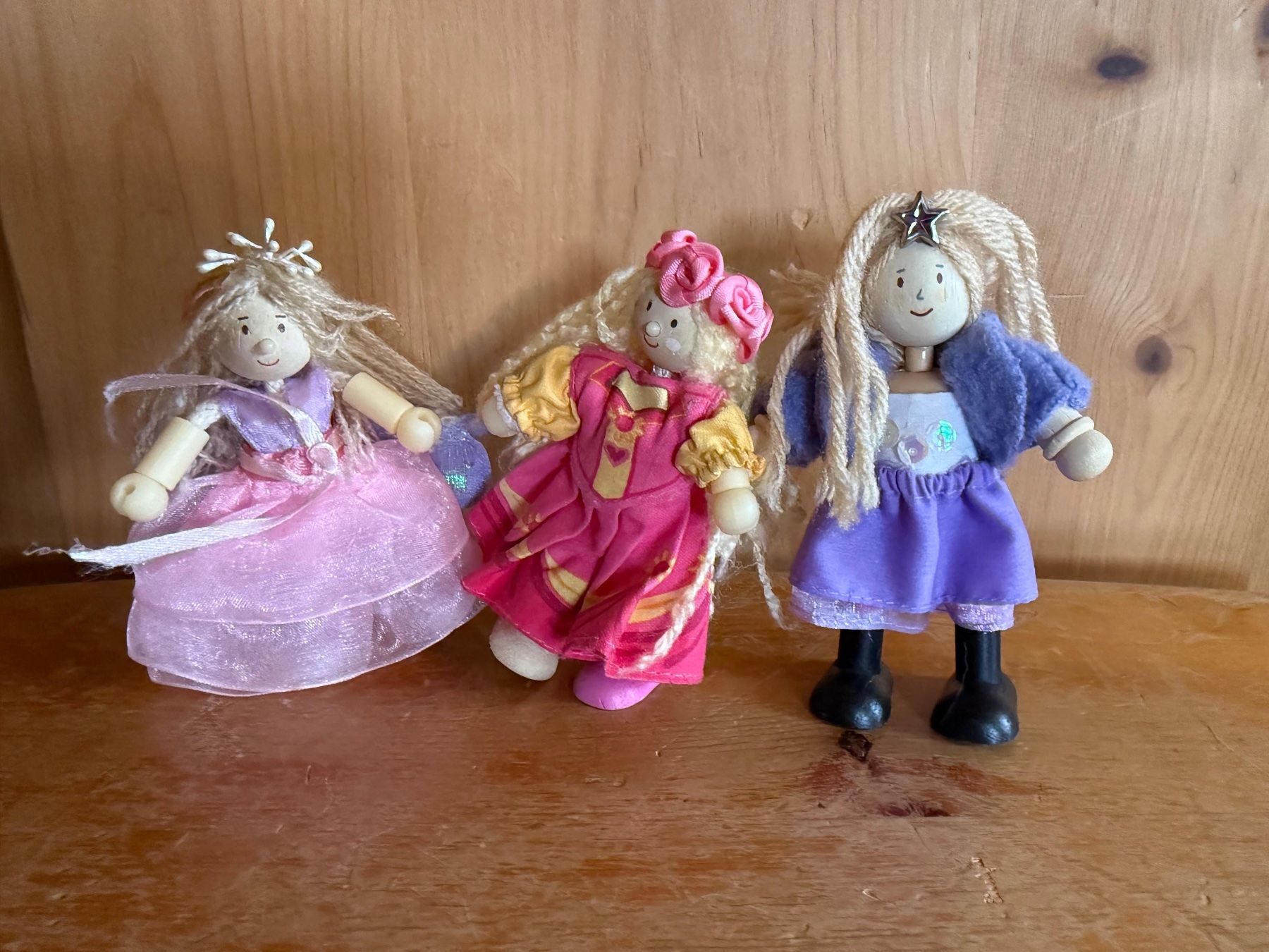 Case e mobili per bambole: Puppenhaus Möbel - 3 BFF sisters – Usato da Forch venduto da amabokke101 2