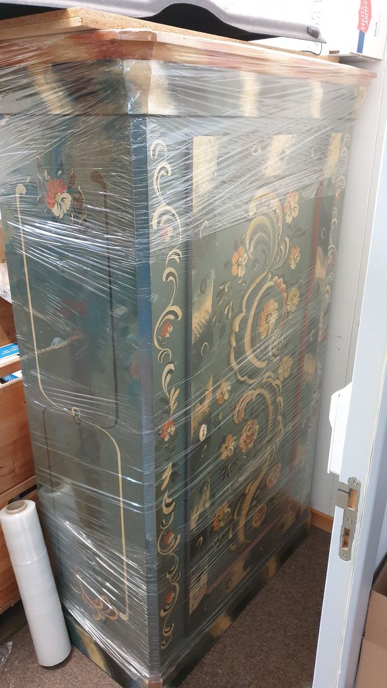 Schränke: Bauernschrank (168 x 92 x 48cm) – Gebraucht aus Stäfa von Supertramp73