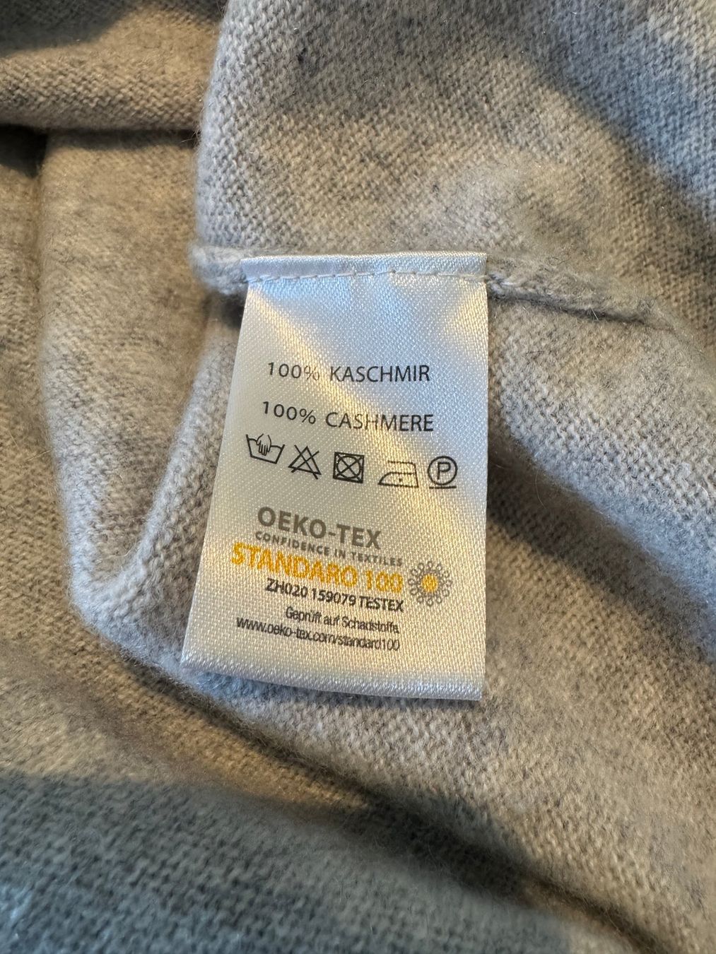 Paul Kehl Pullover & Sweatshirts: Pullover Paul Kehl 100% Cashmere grau Grösse S – Gebraucht aus Berg am Irchel von Zweiti_Chance 3