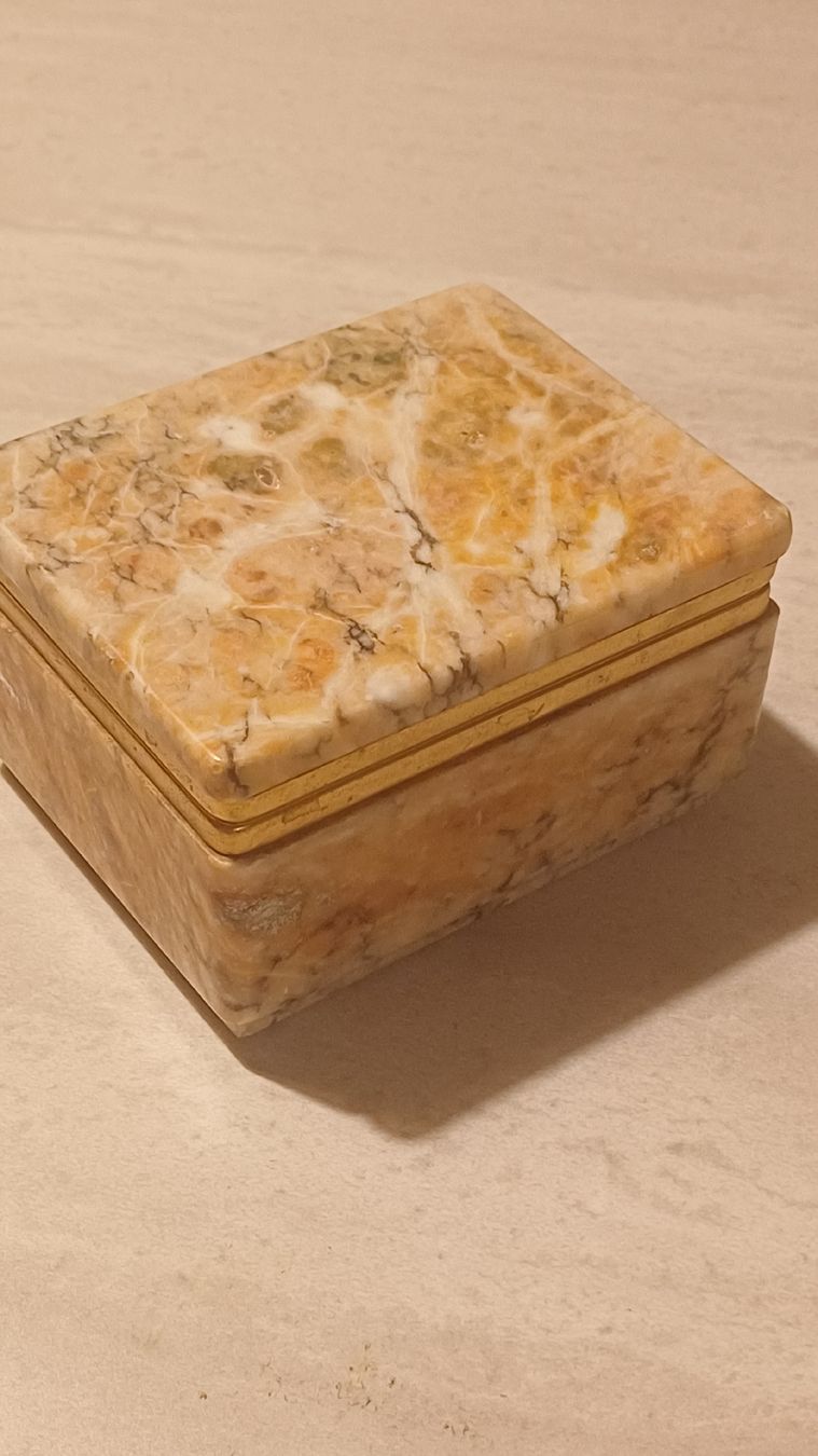 Portagioie: Schöne Schmuck Kästchen – Usato da Flawil venduto da Naphtali