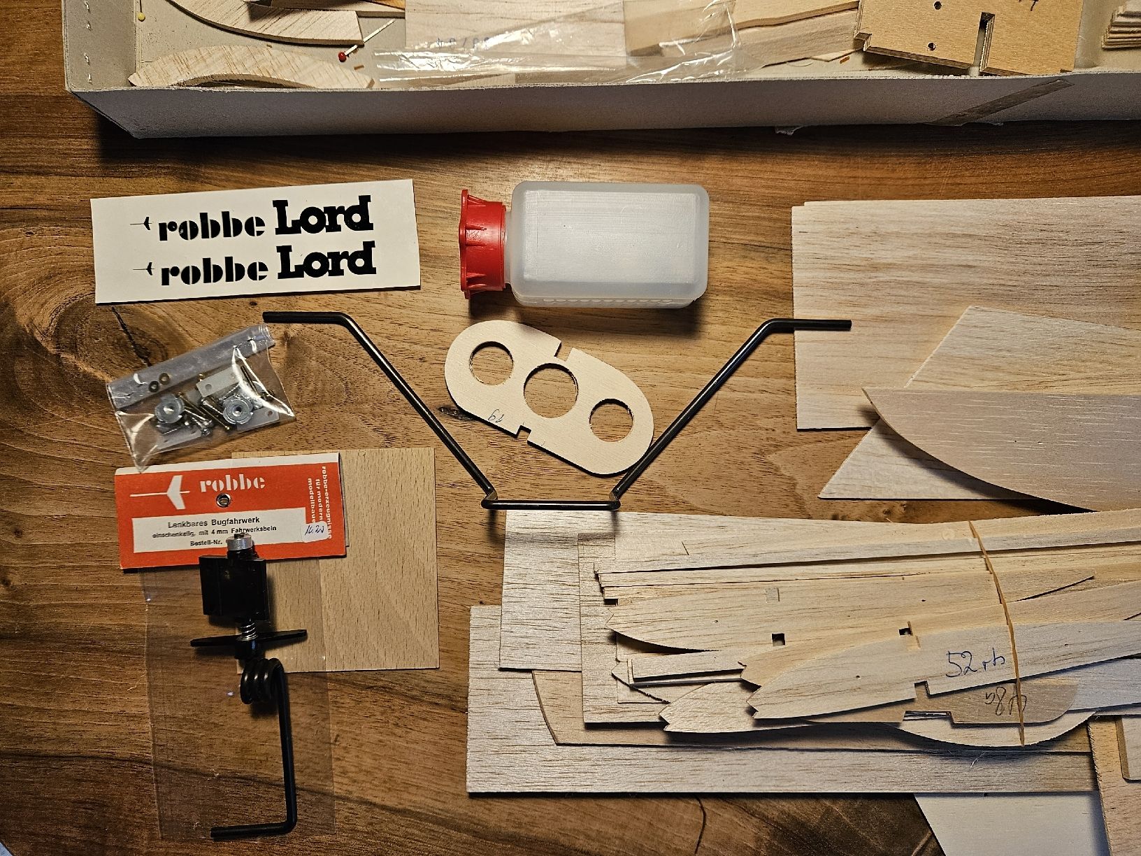 Robbe RC Kits de montage: Baukasten Robbe Lord – Neuf (Voir description) à Winterthur par Dsc3 4