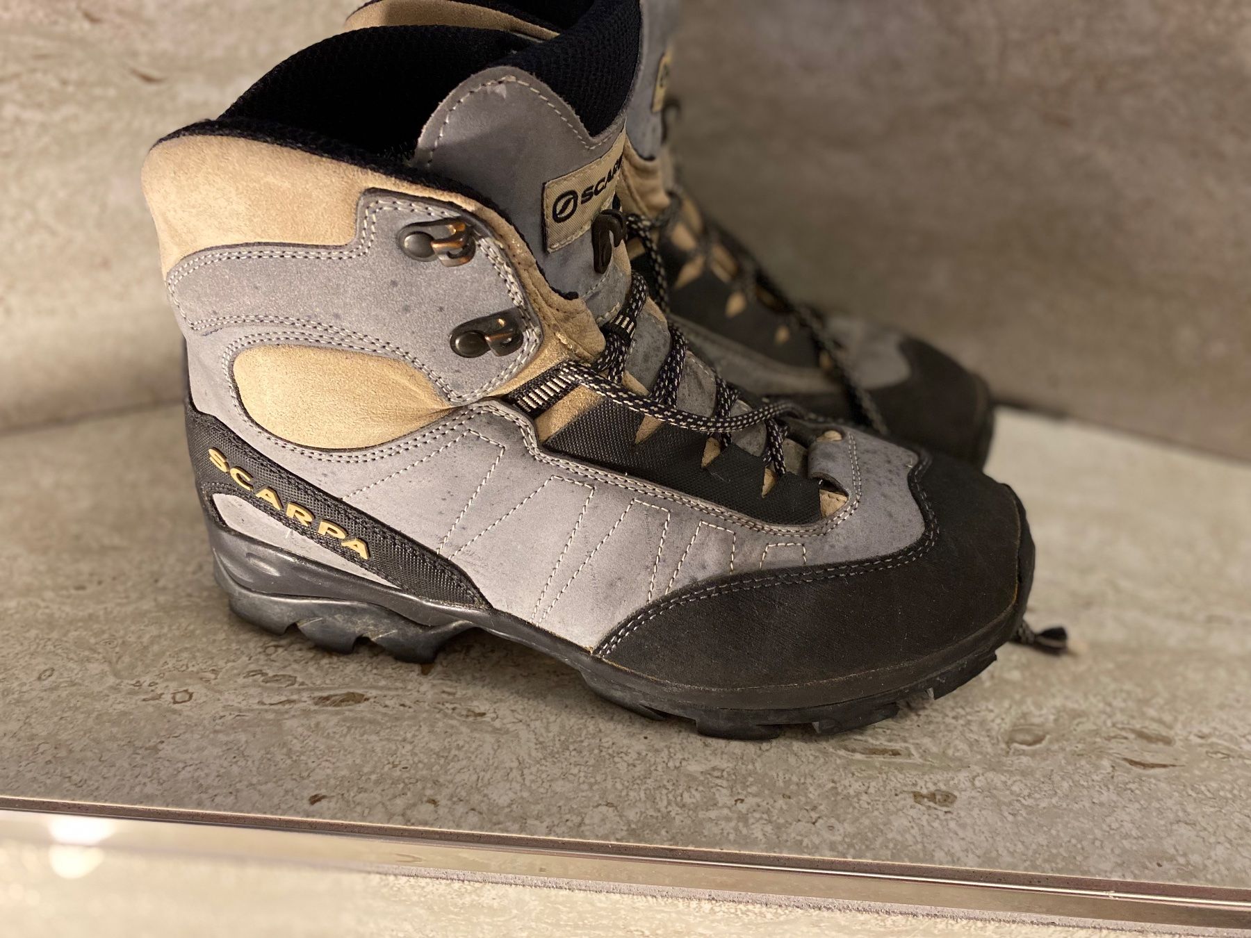 Chaussures hommes: Scarpa Wanderschuhe 40.5 – D'occasion à Birrwil par Bendegriz 2