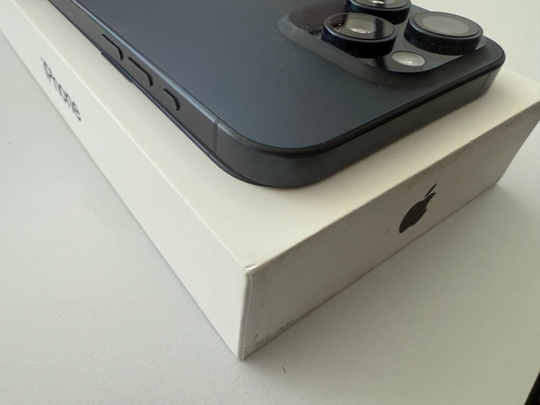 Apple Handys / Smartphones: Apple iPhone 15 Pro Max Blue Titanium, Garantie bis 4.11.25 – Gebraucht aus Wollerau von casatutti 7