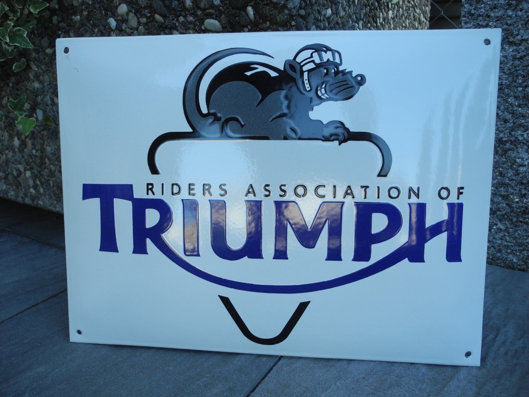 Triumph Insegne: TRIUMPH EMAILSCHILD – Nuovo (secondo la descrizione) da Reinach AG venduto da Huckleberrysix 3