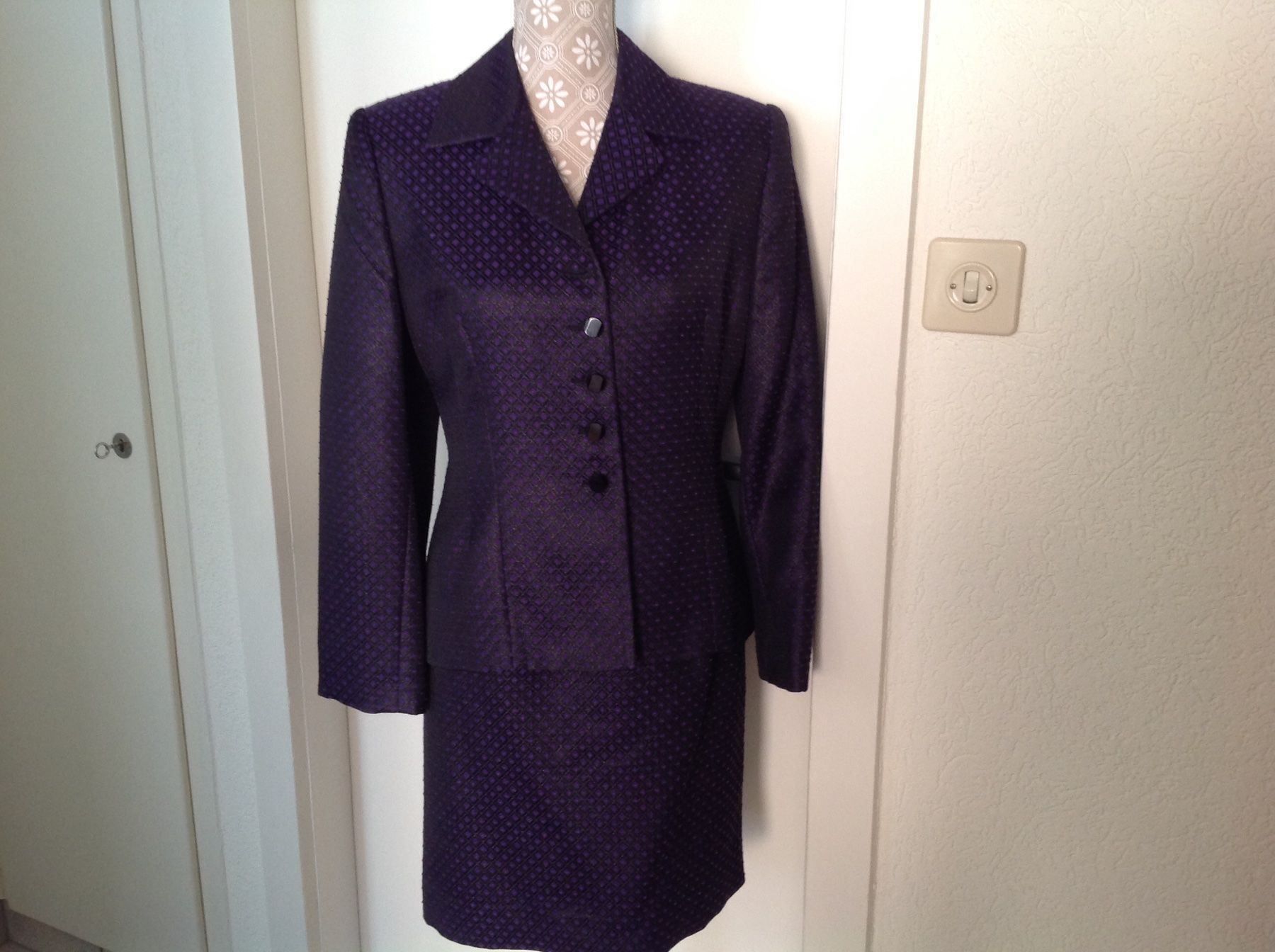 Ensembles & Tailleurs: Richard Elias - tailleur 38 – D'occasion à Sion par accroshoes 2