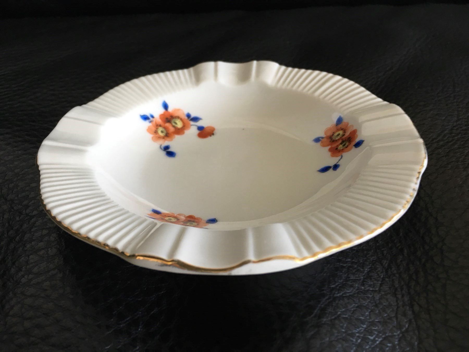 Portacenere: Langenthaler Aschenbecher 1957 – Usato da Basel venduto da citystore