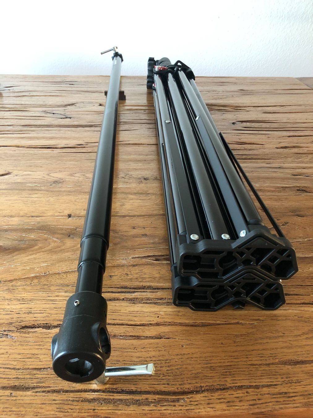 Manfrotto Wandhalterungen: Manfrotto 1314B Hintergrund-Kit, 2 Stative + Querstange – Neu (gemäss Beschreibung) aus Zürich von bus_xy27 7