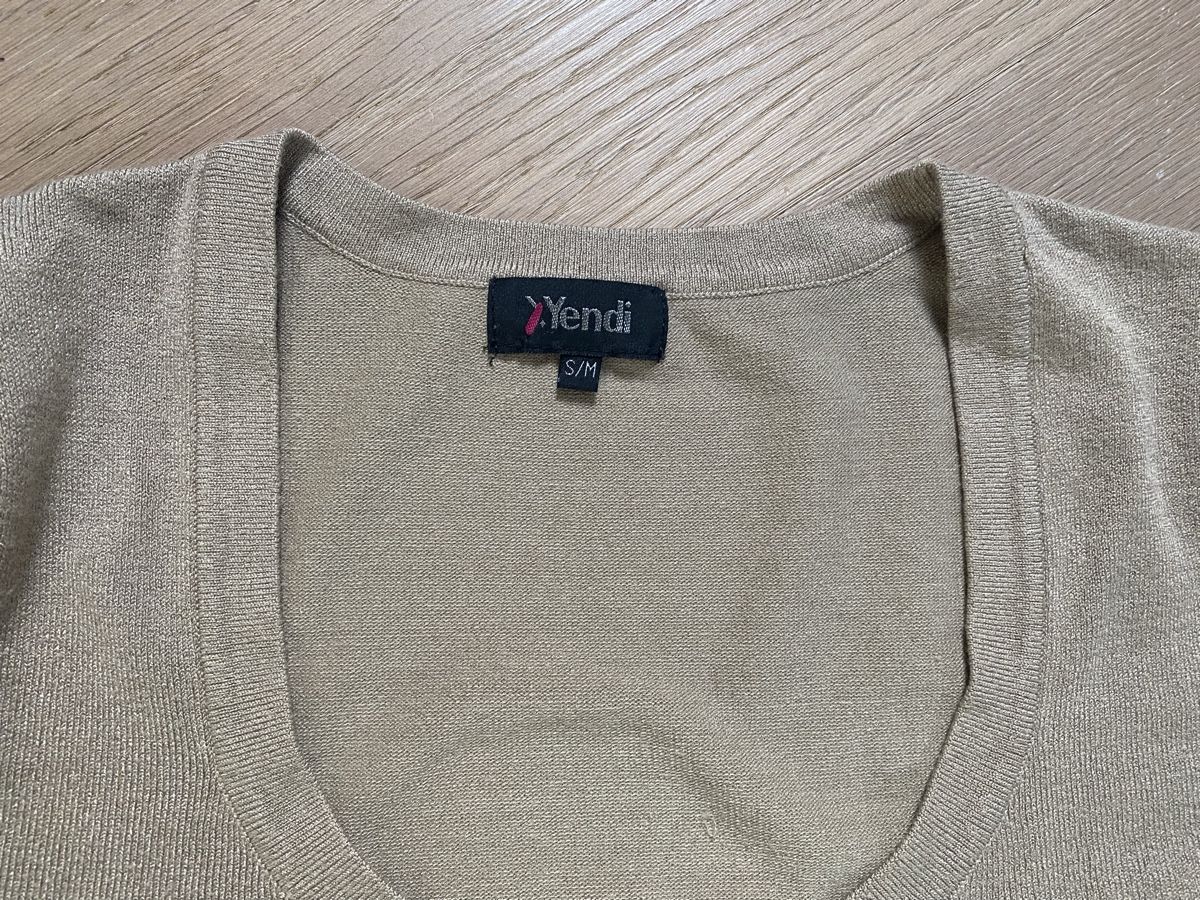 Pulls & Sweat-shirts: Neuwertiger beiger Pullover Marke Yendi Grösse S/M – D'occasion à Winkel par Flyhy2020 1