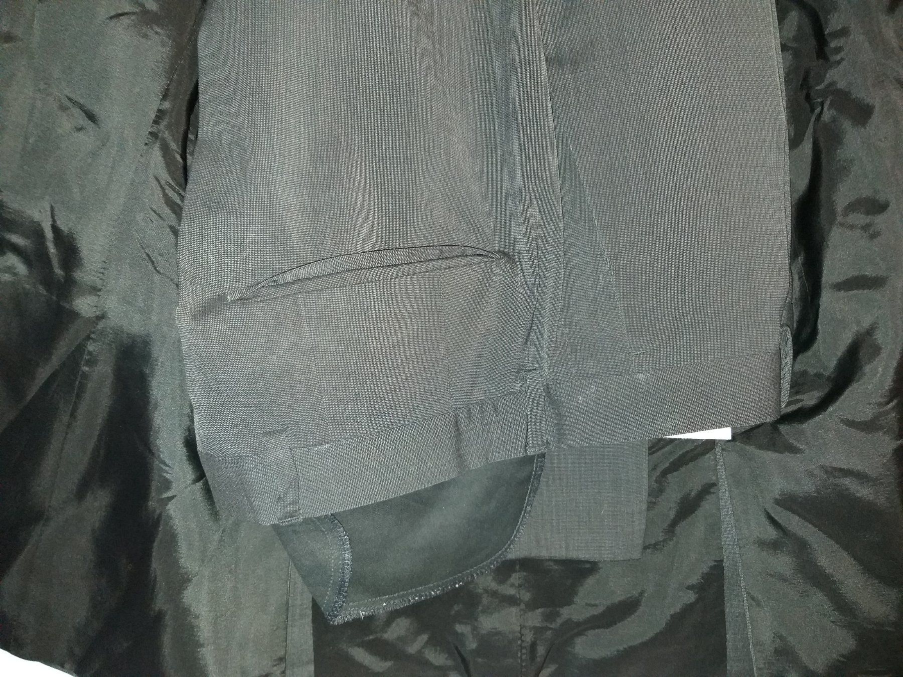 Hugo Boss Completi: Costume/Anzug HUGO BOSS     Taille/Grosse 46 – Usato da Cossonay-ville venduto da Super-Price-Quality 3