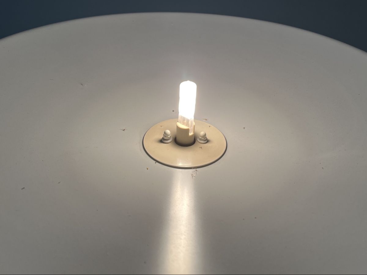 Lampes: Zwei Stehlampen – Défectueux à Rueschlikon par Smash2000 1