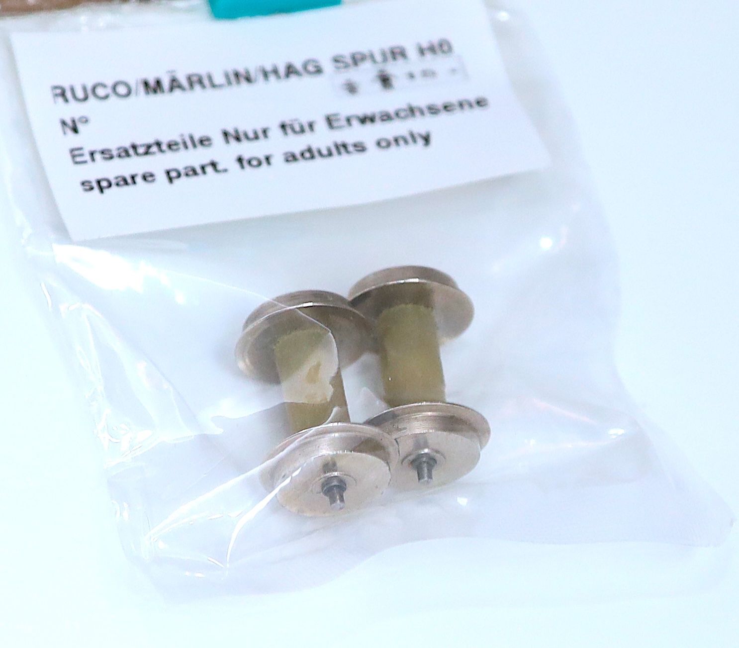 Lenz Modelleisenbahnen: 2 RADACHSEN ISOLIERT SPEZIAL IN HO – Neu und originalverpackt aus Ipsach von locky55 1