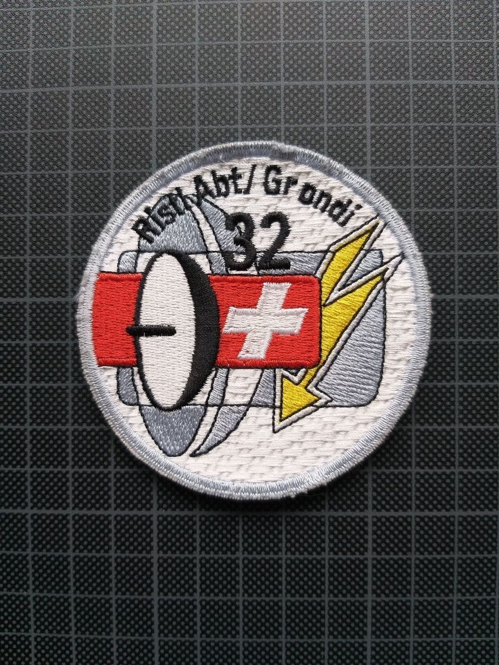 Placchette & Badge: Verbandsabzeichen Ristl Abt/Grondi 32 – Usato da Bauma venduto da SwissMilitaria