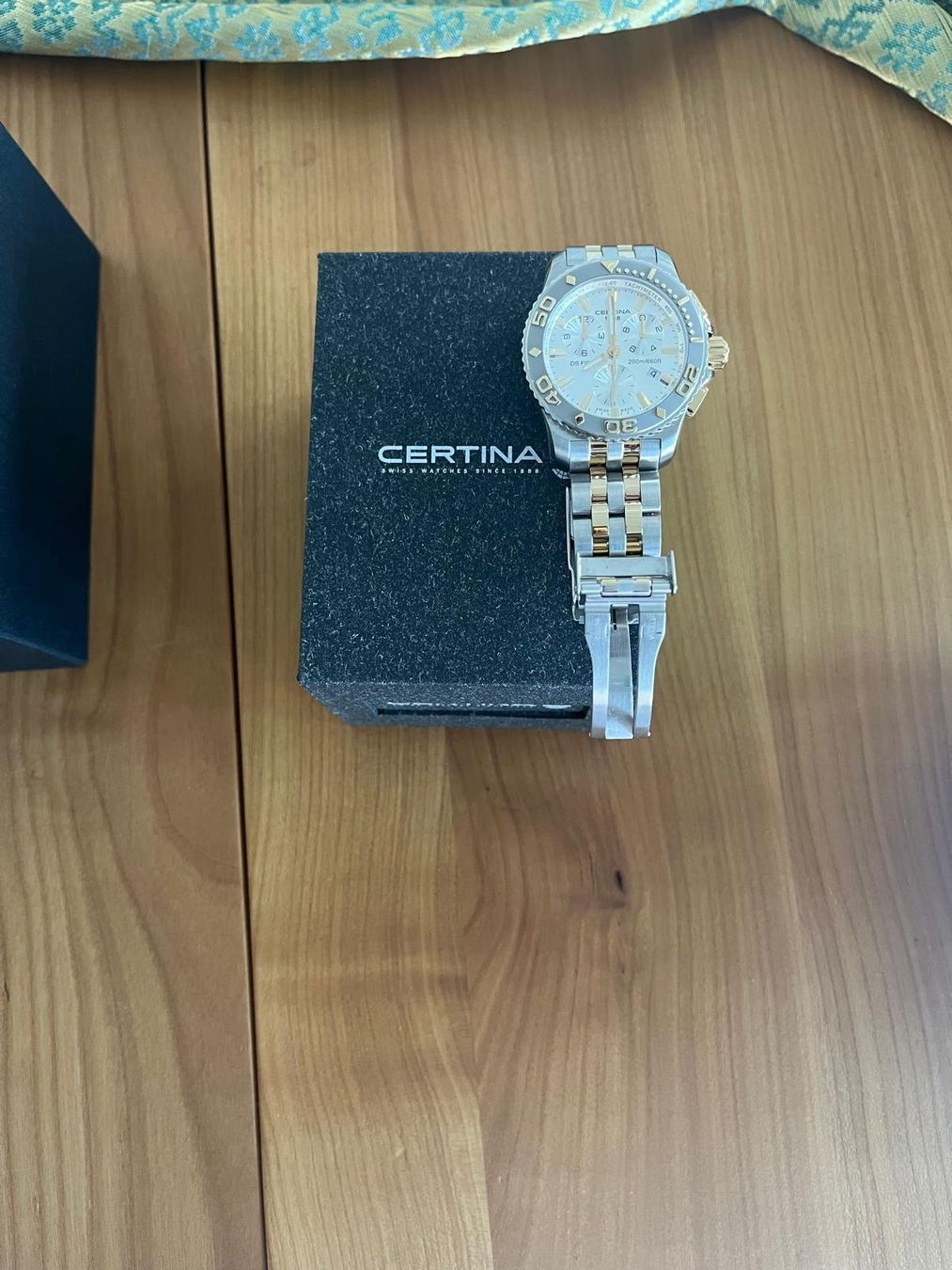 Certina Uhren: Certina DS First Chronograph (Bicolor, helles Zifferblatt)   – Gebraucht aus Winterthur von Sreutter