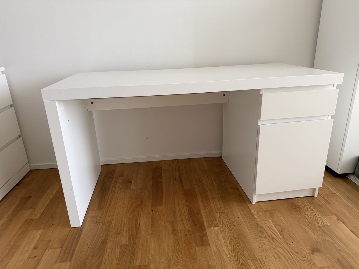 Ikea Scrivanie: Ikea Malm Schreibtisch – Usato da Mellingen venduto da eme_26k5 1