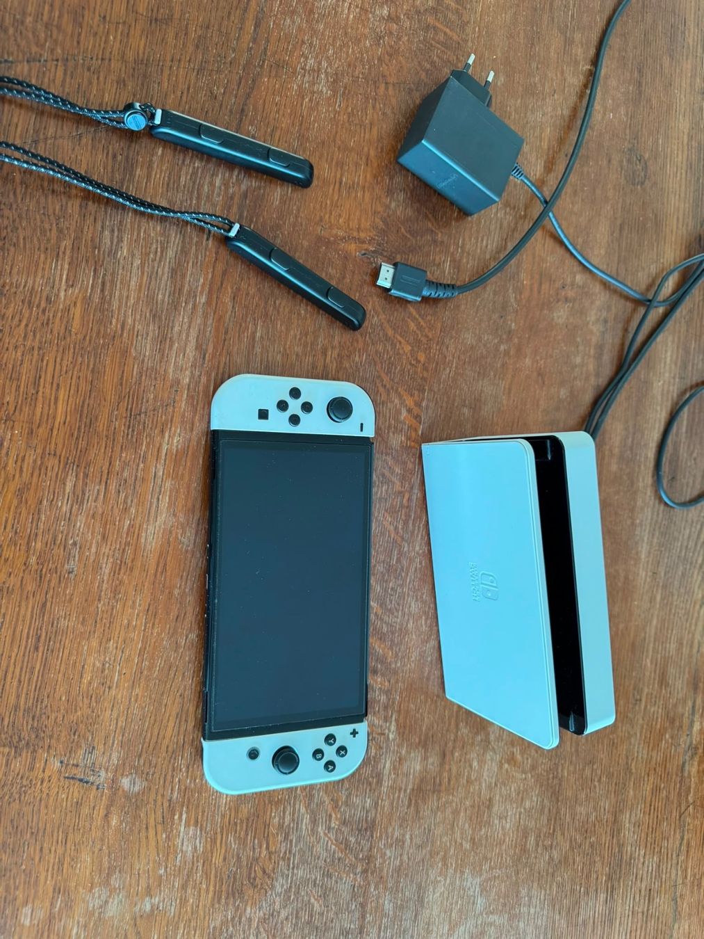 Nintendo Konsolen: Nintendo Switch OLED / Weiss / inkl. Dock & Zubehör – Neu (gemäss Beschreibung) aus Ennetbaden von Reynox
