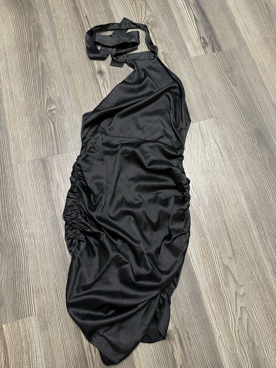 Vestiti: Schwarzes Satin Minikleid Missguided Gr. 34 – Usato da Schaanwald venduto da ael248