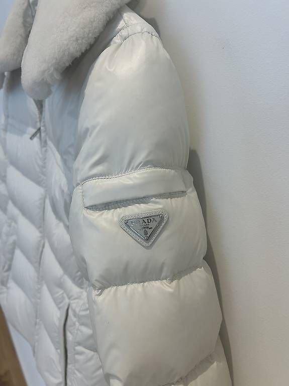 Vestes: Prada Jacke – D'occasion à Oftringen par Ninavfen 2