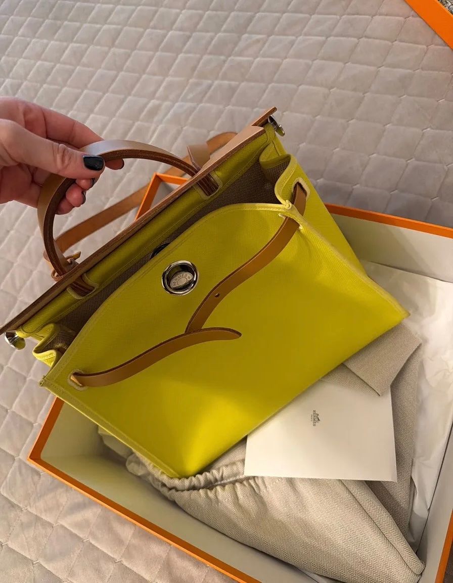 Hermès Taschen für Damen: Hermès "Herbag" Tasche, gelb/braun – Neu (gemäss Beschreibung) aus Triesen von dardaleni 3