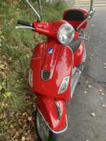 Piaggio Vespa LX 50 rot mit Topcase