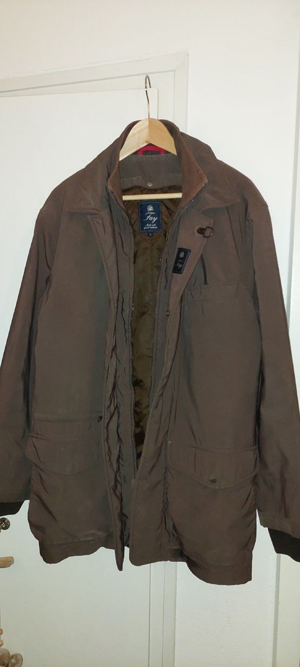 Fay Giacche: FAY veste L marron classique avec déchirure – Usato da Orpund venduto da Biennerome