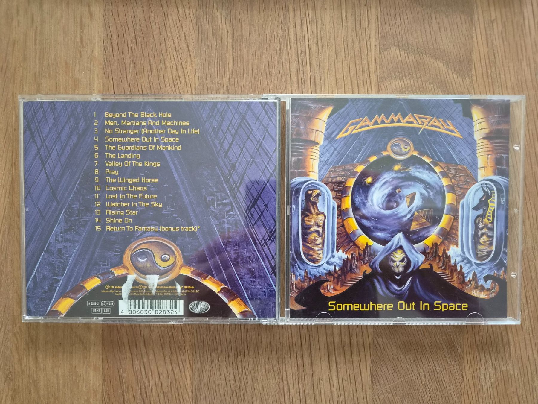 CD: CD Gamma Ray - Somewhere Out In Space, 1997 – Usato da Nebikon venduto da Harley-Davidson01