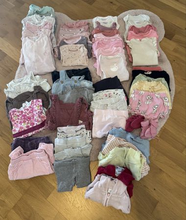 Babykleider-Paket Grösse 62 - 52 Teile